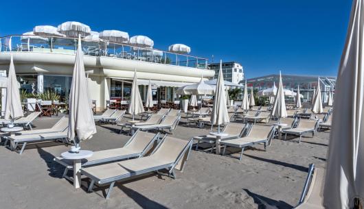 hotel-condor it offerta-luglio-hotel-3-stelle-milano-marittima-con-piscina 011