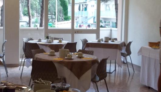hotel-condor de ermaessigte-hotelangebote-milano-marittima-fuer-die-sommerferien 009